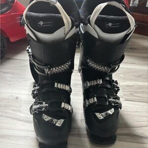 Tecnica Women’s Ski Boots - 24.5 / 7.5